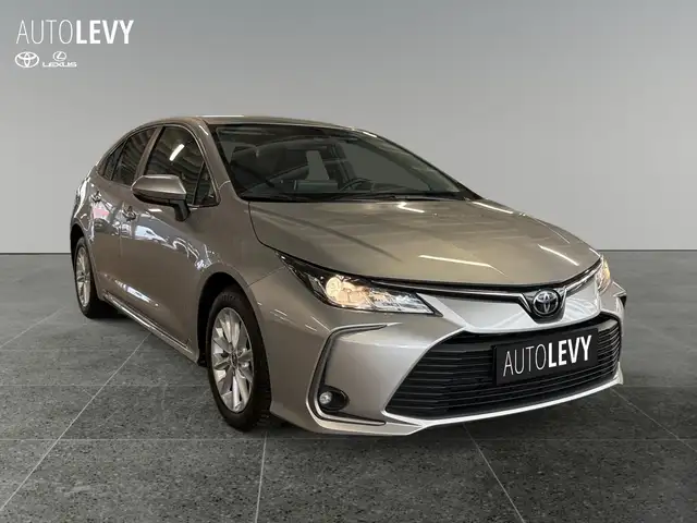 Toyota Corolla view 8