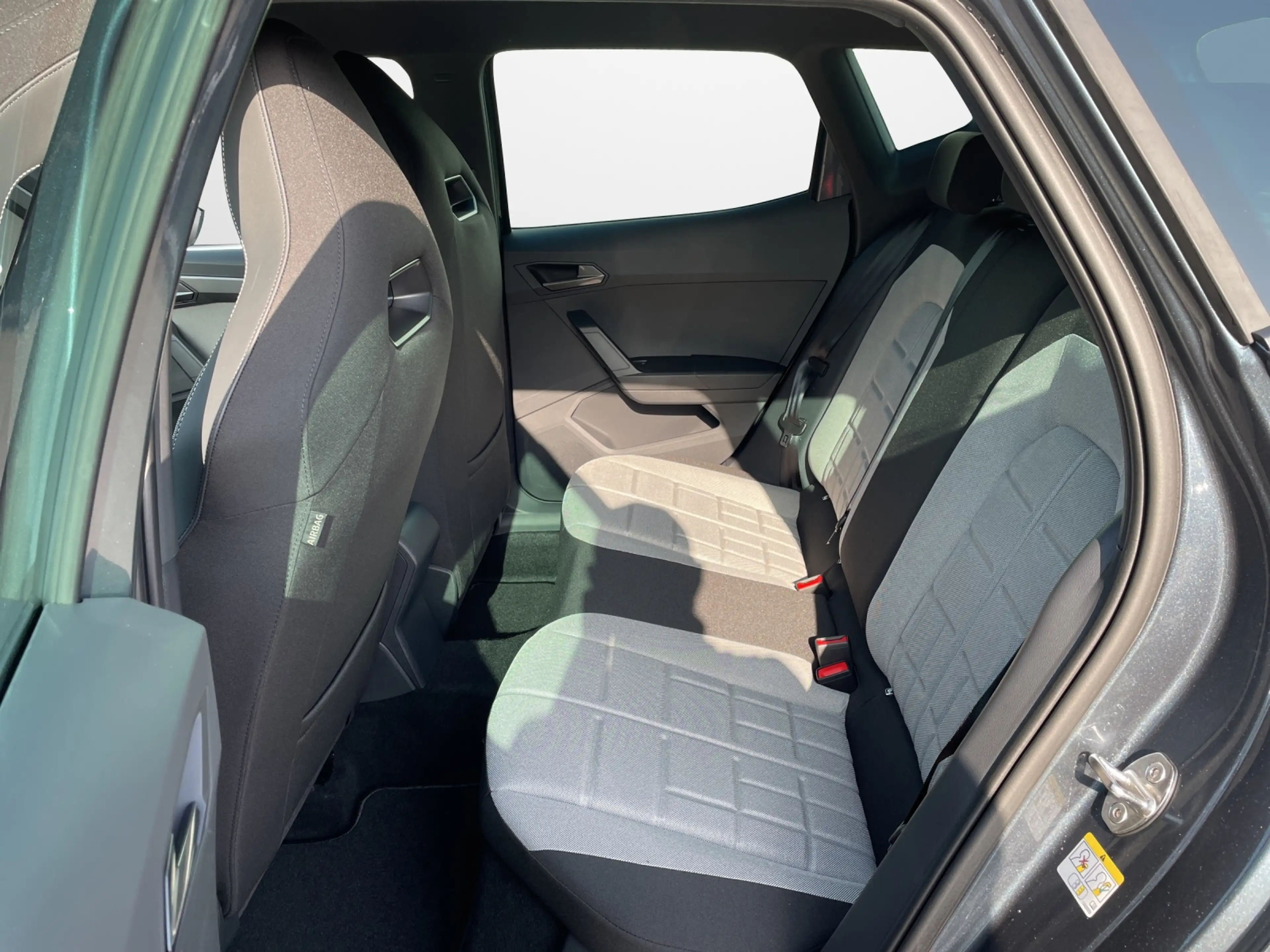 SEAT Arona FR 1.0 TSI FR — photo 11