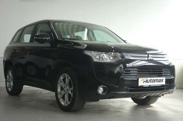 Mitsubishi Outlander 2WD Klimaaut. SHZ R-Cam
