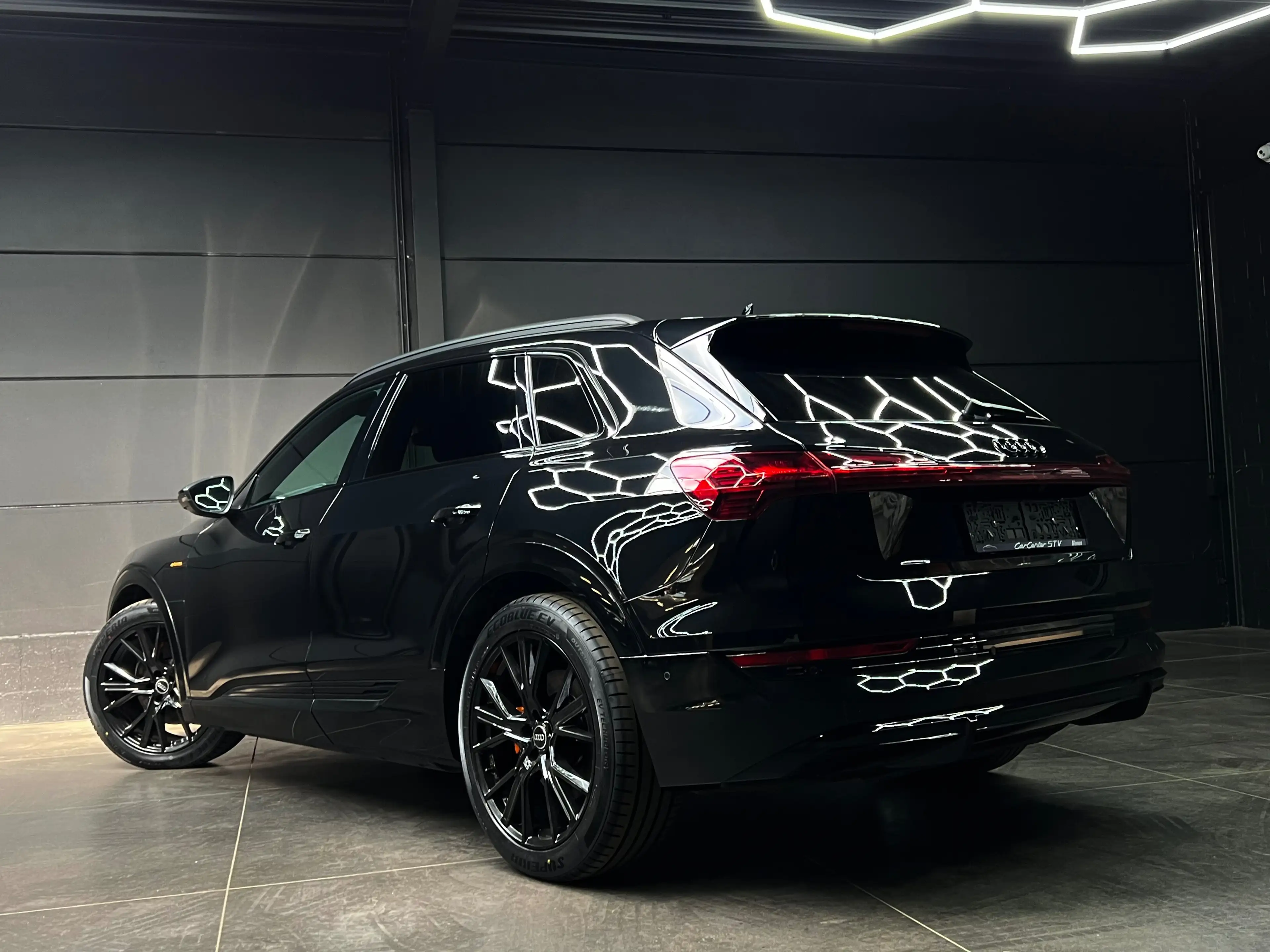 Audi e-tron E-Tron 95 kWh 55 Quattro S line — photo 6
