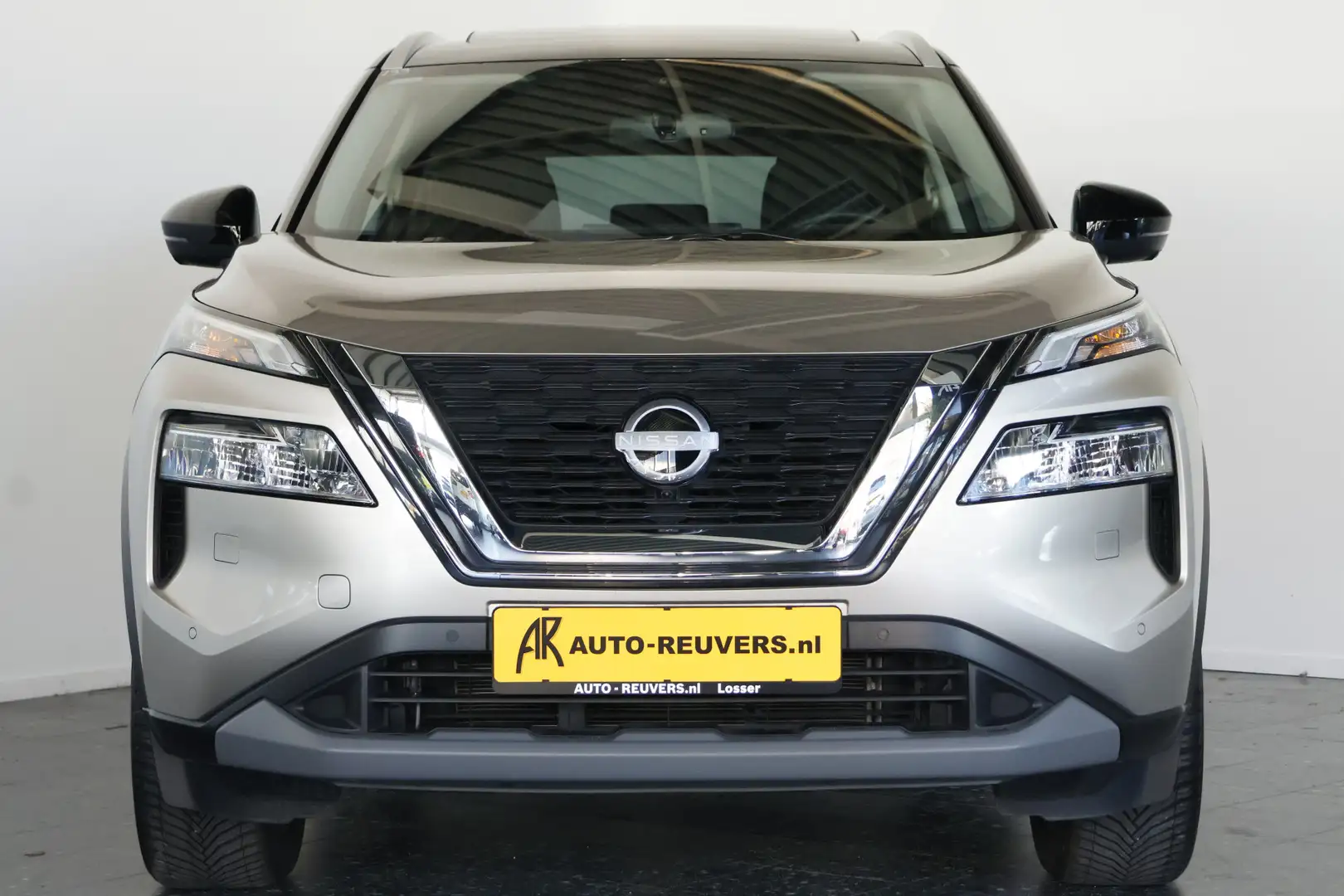 Nissan X-Trail 1.5 MHEV N-Connecta 2000 kg Trekgewicht / Panorama Zilver - 2