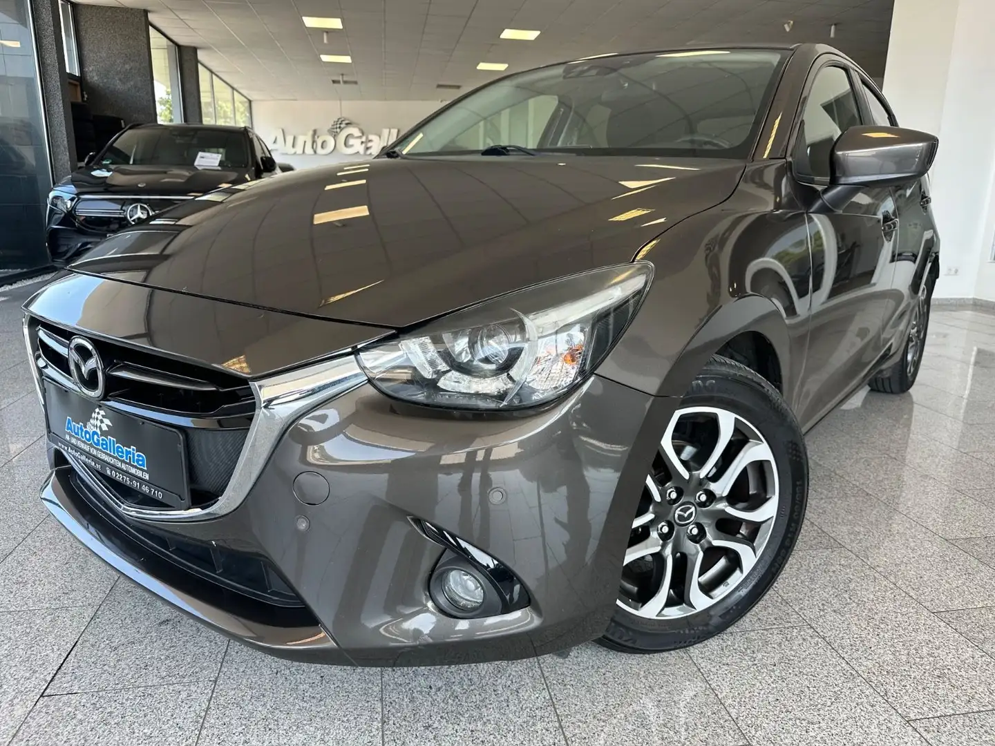 Mazda 2 Lim. Sports-Line Navi Klimaauto. SHZ Bluetooth Grau - 1
