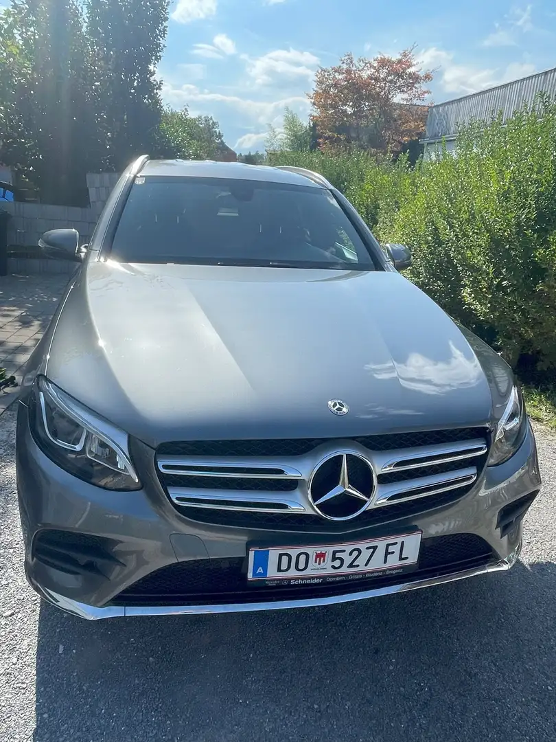 Mercedes-Benz GLC 350 GLC 350 e PHEV 4Matic Grau - 1