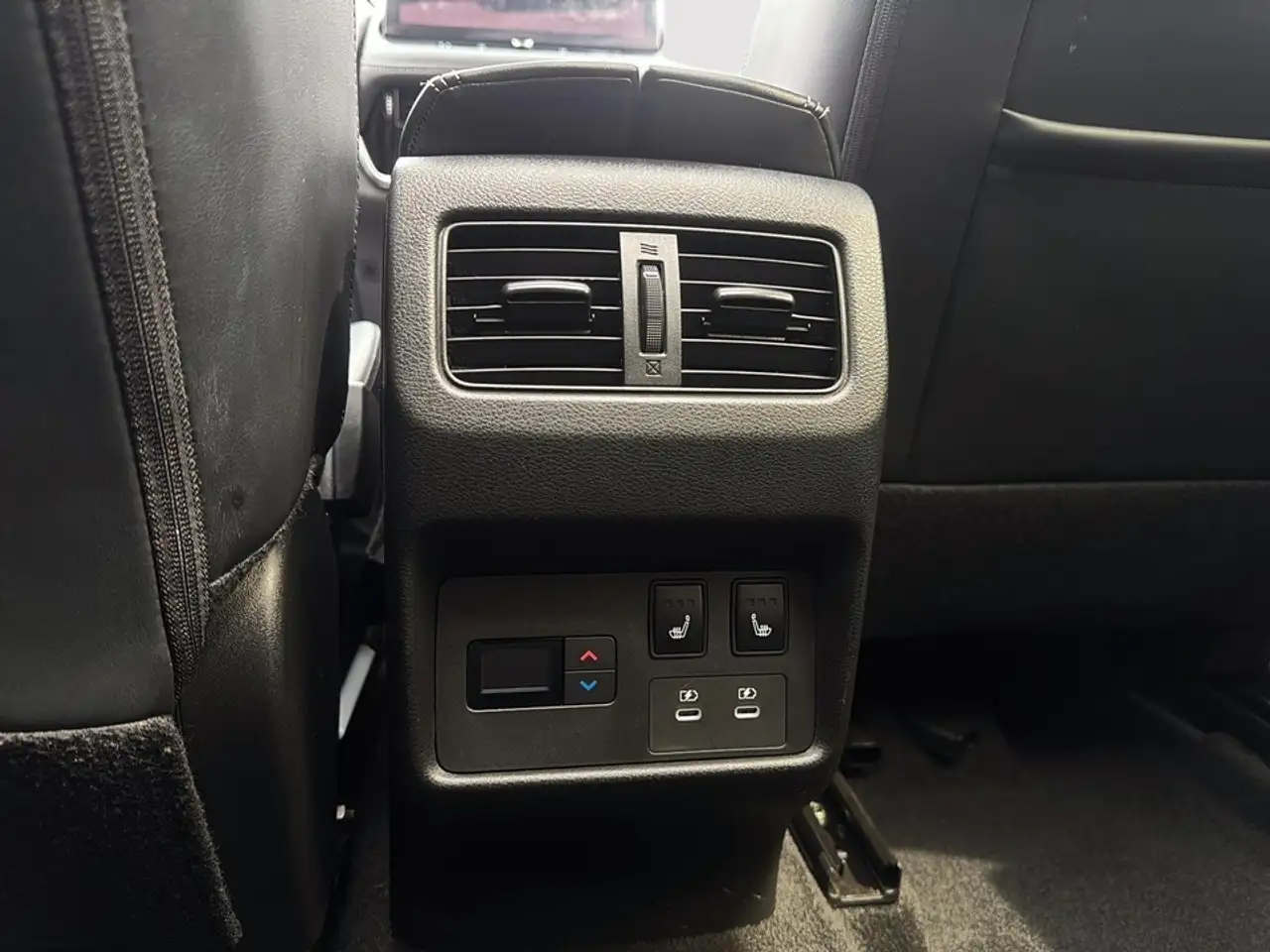 Nissan Rogue photo Nissan Rogue