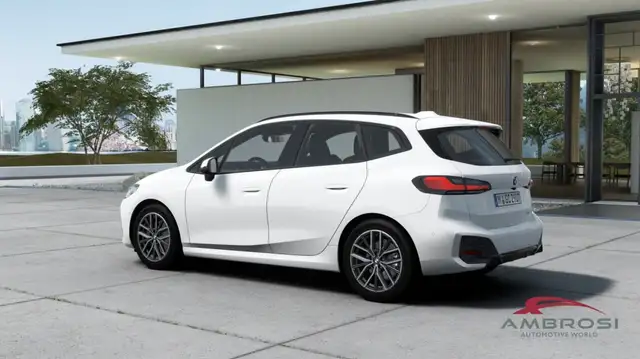 BMW 2 Series view 2