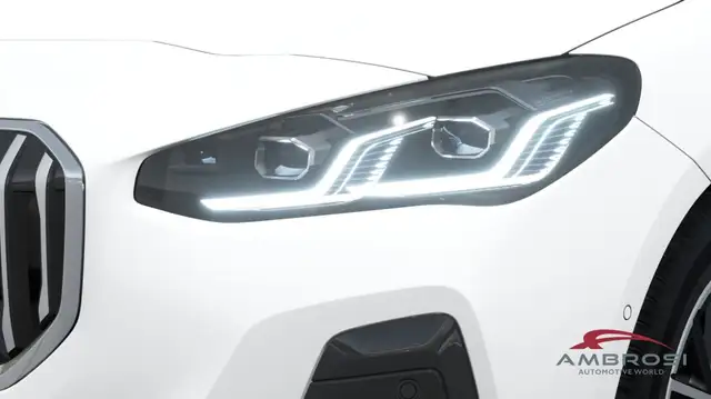 BMW 2 Series view 6