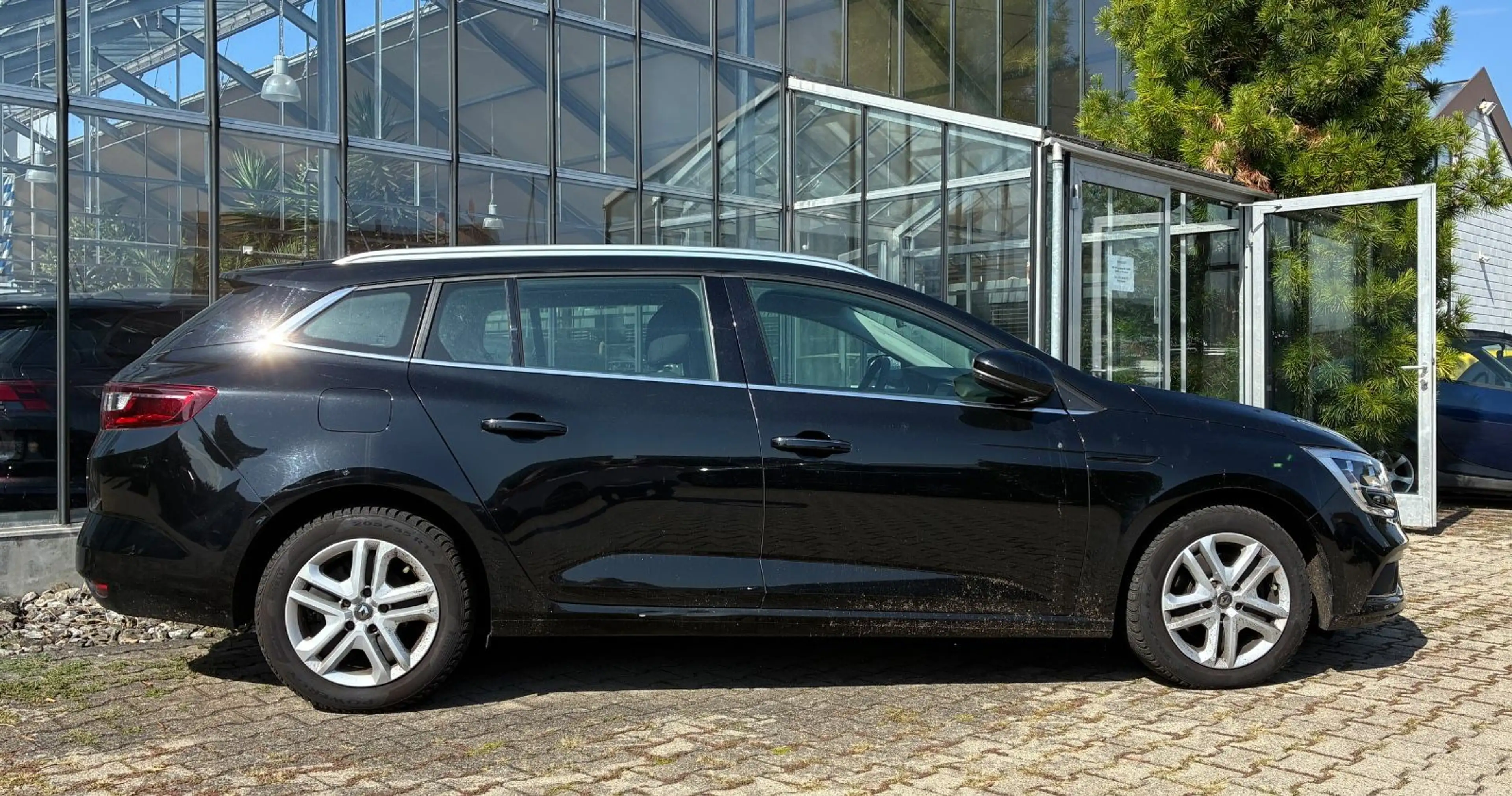 Renault Megane IV Grandtour Business Edition Automatik — photo 6