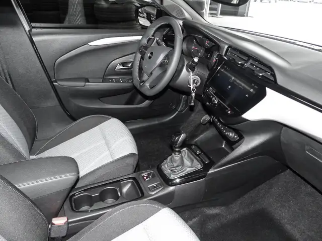 Opel Corsa view 3