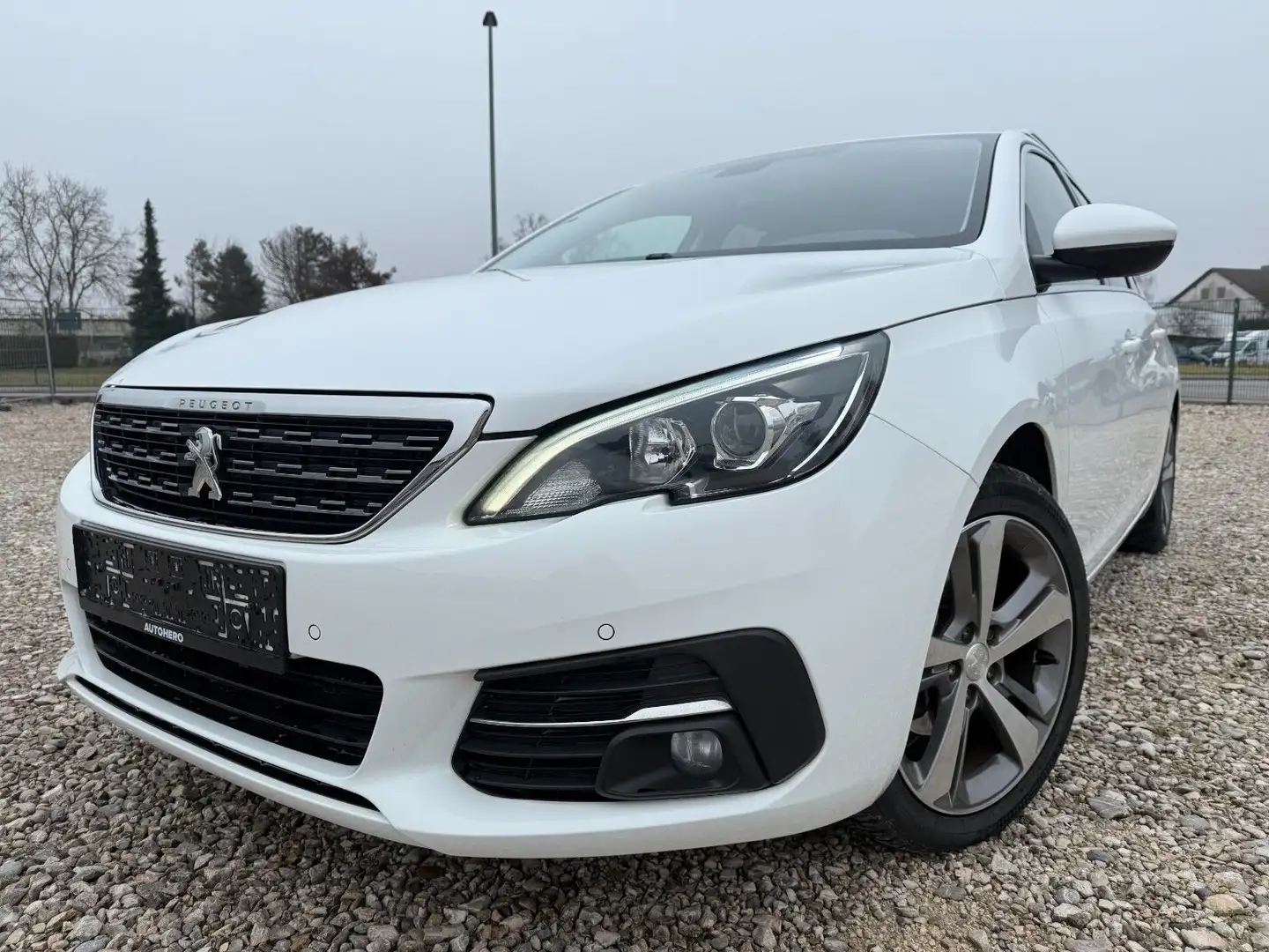 Peugeot 308 SW 8 EAT - 1