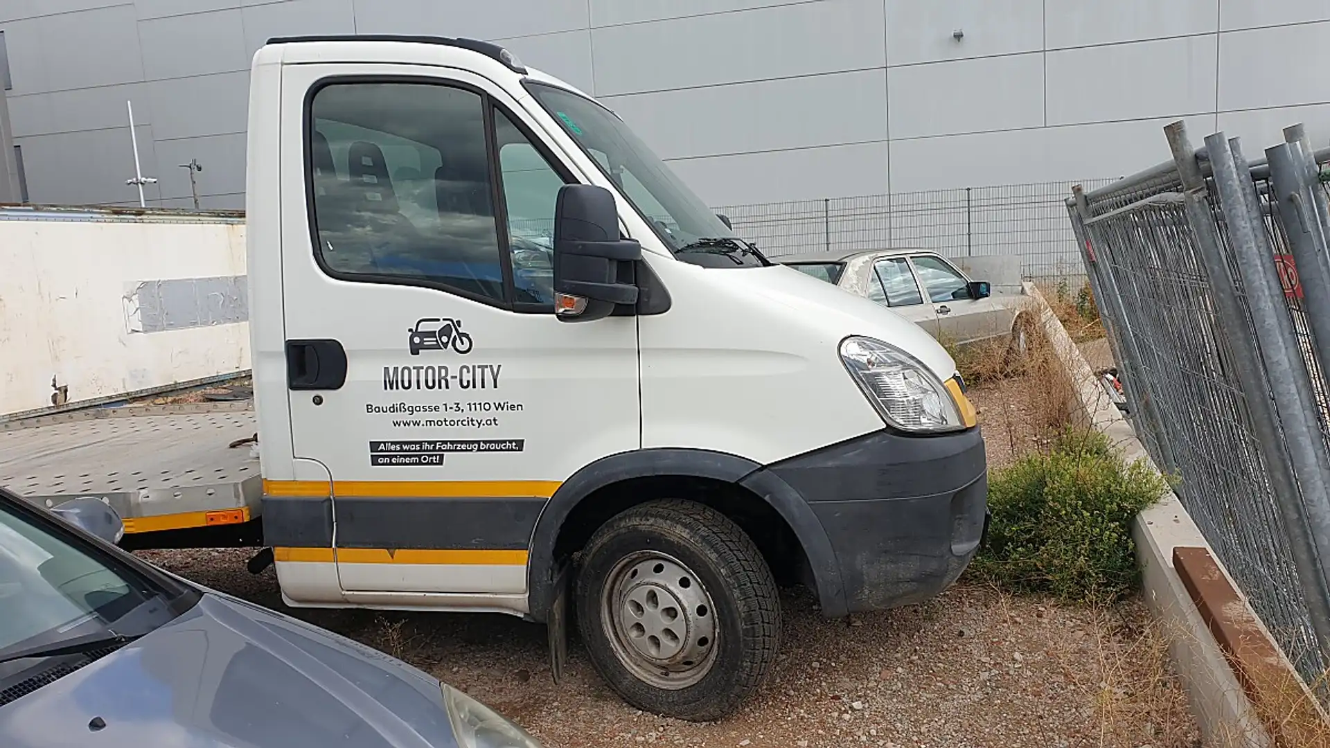 Iveco Daily 35 S 13 V Weiß - 2