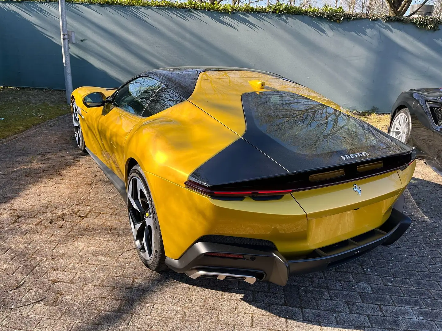 Ferrari 12 Cilindri Żółty - 1