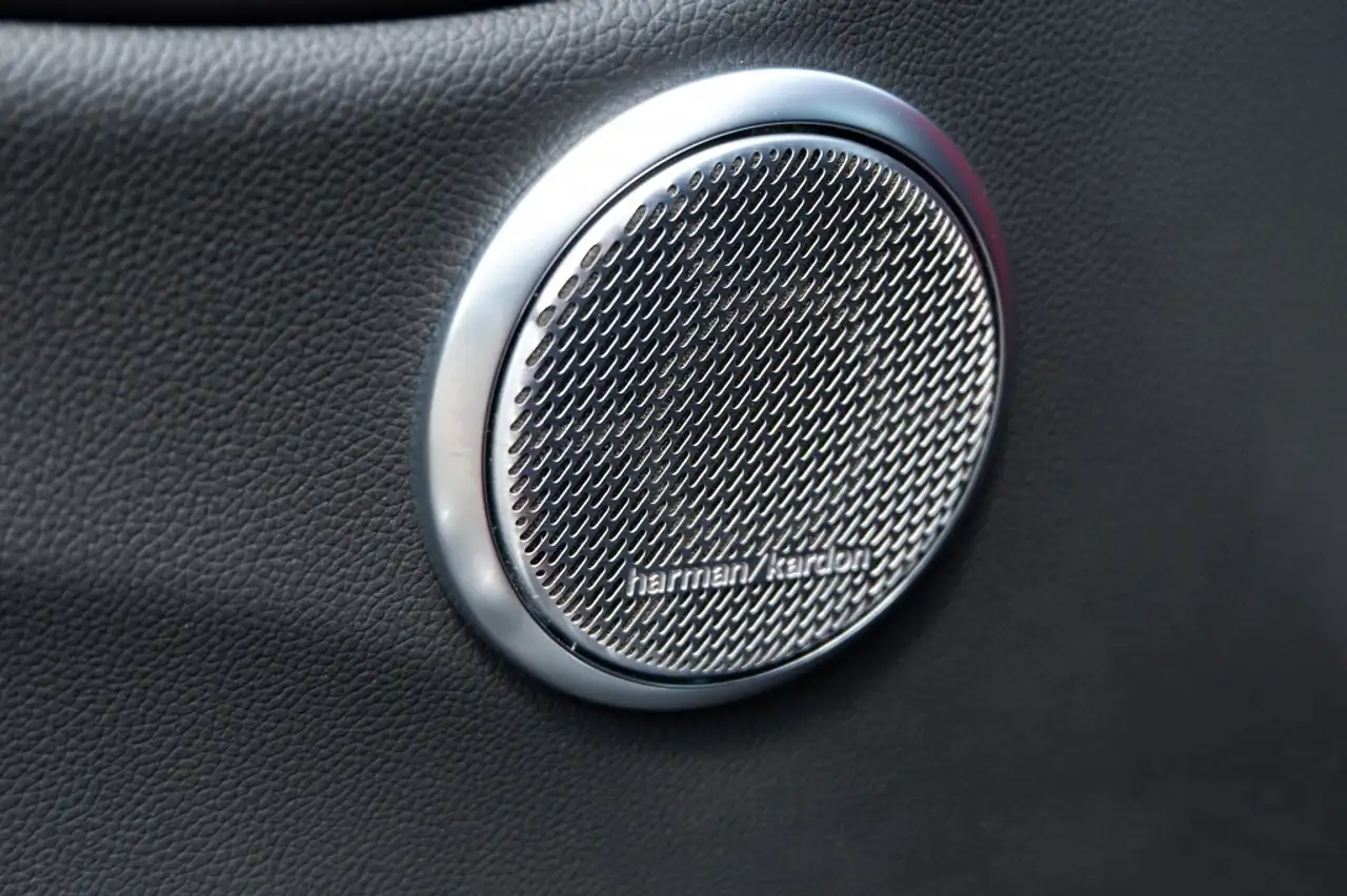 Alfa Romeo Giulia 2023 — фото 29