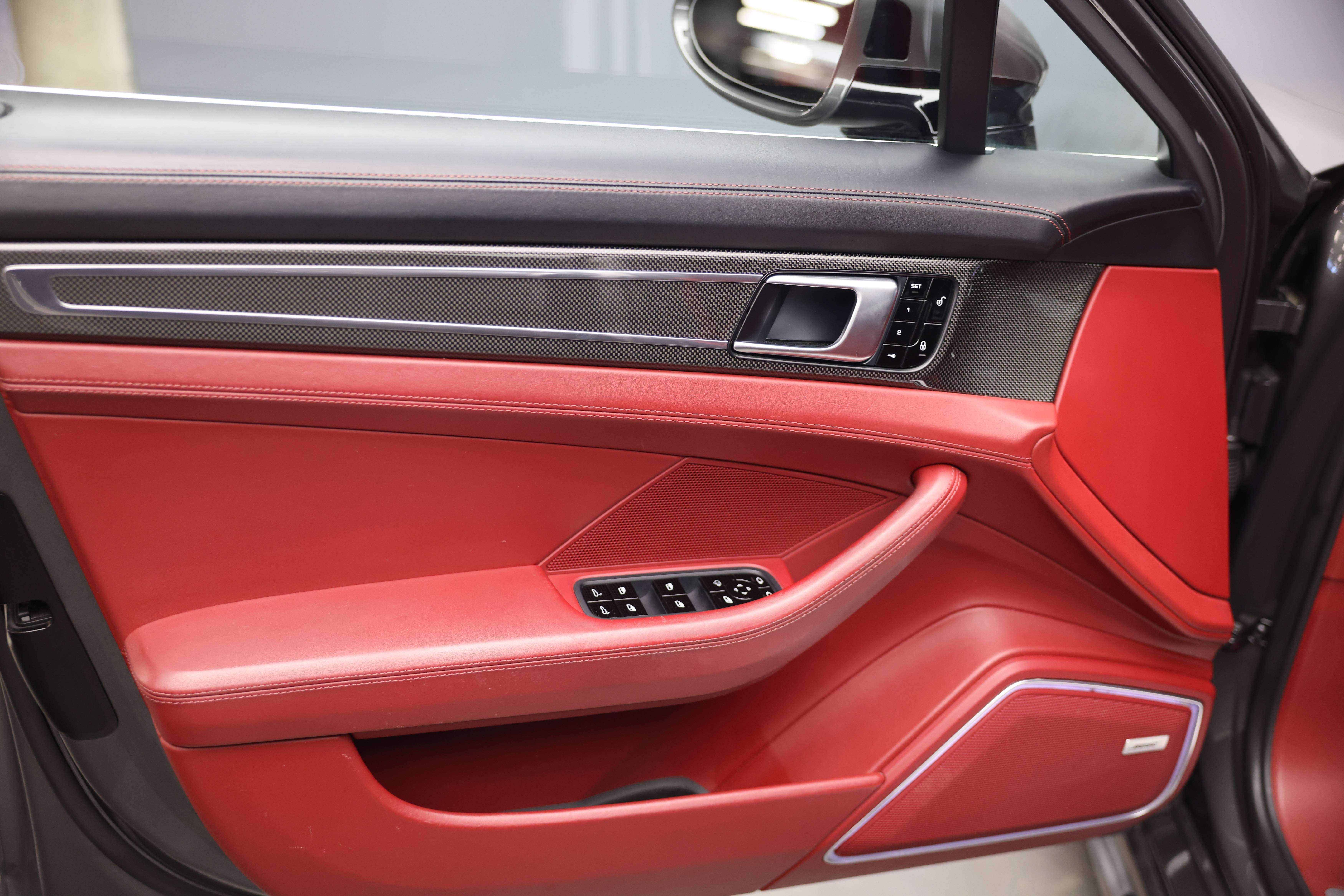 2017 Porsche Panamera Turbo