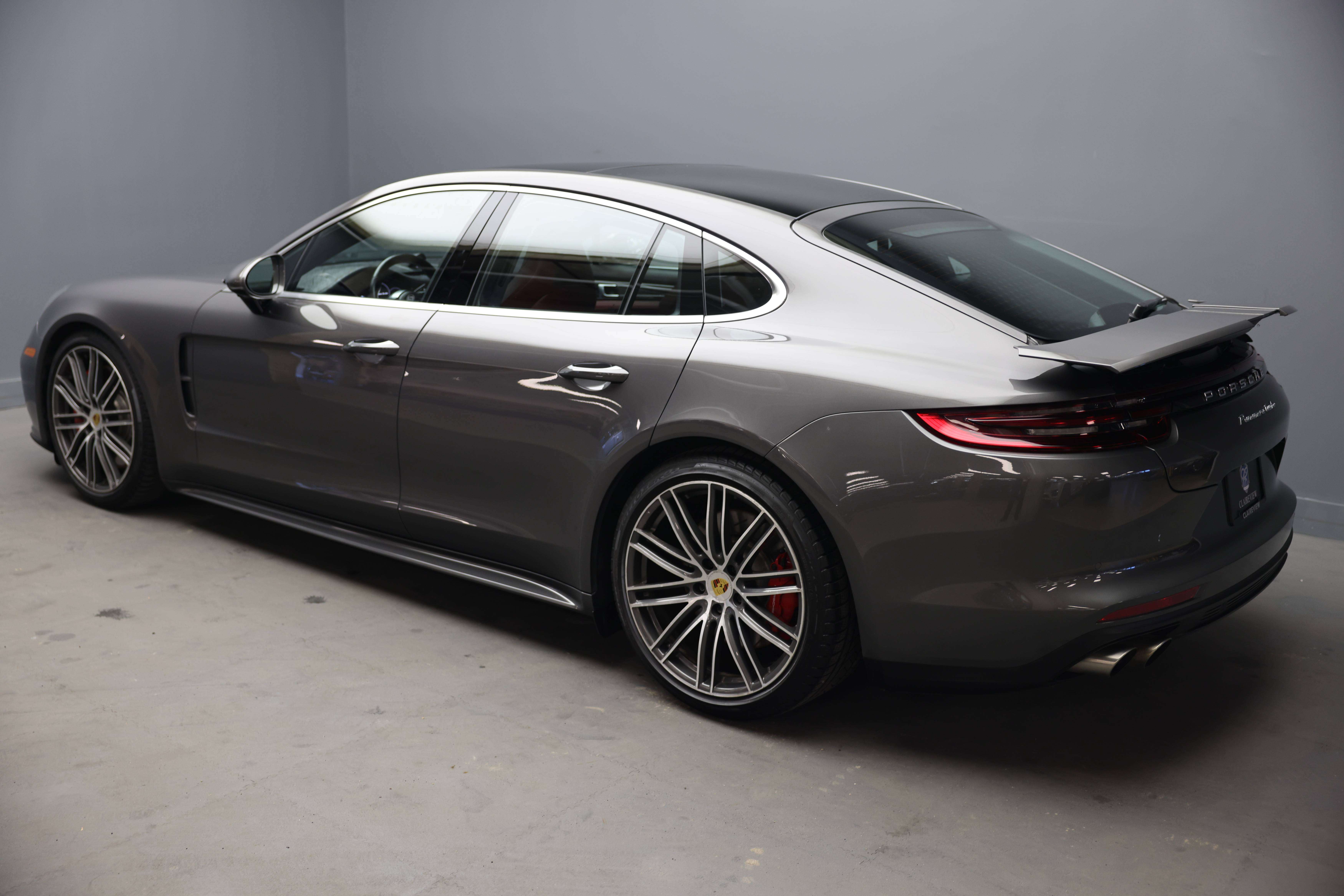 2017 Porsche Panamera Turbo