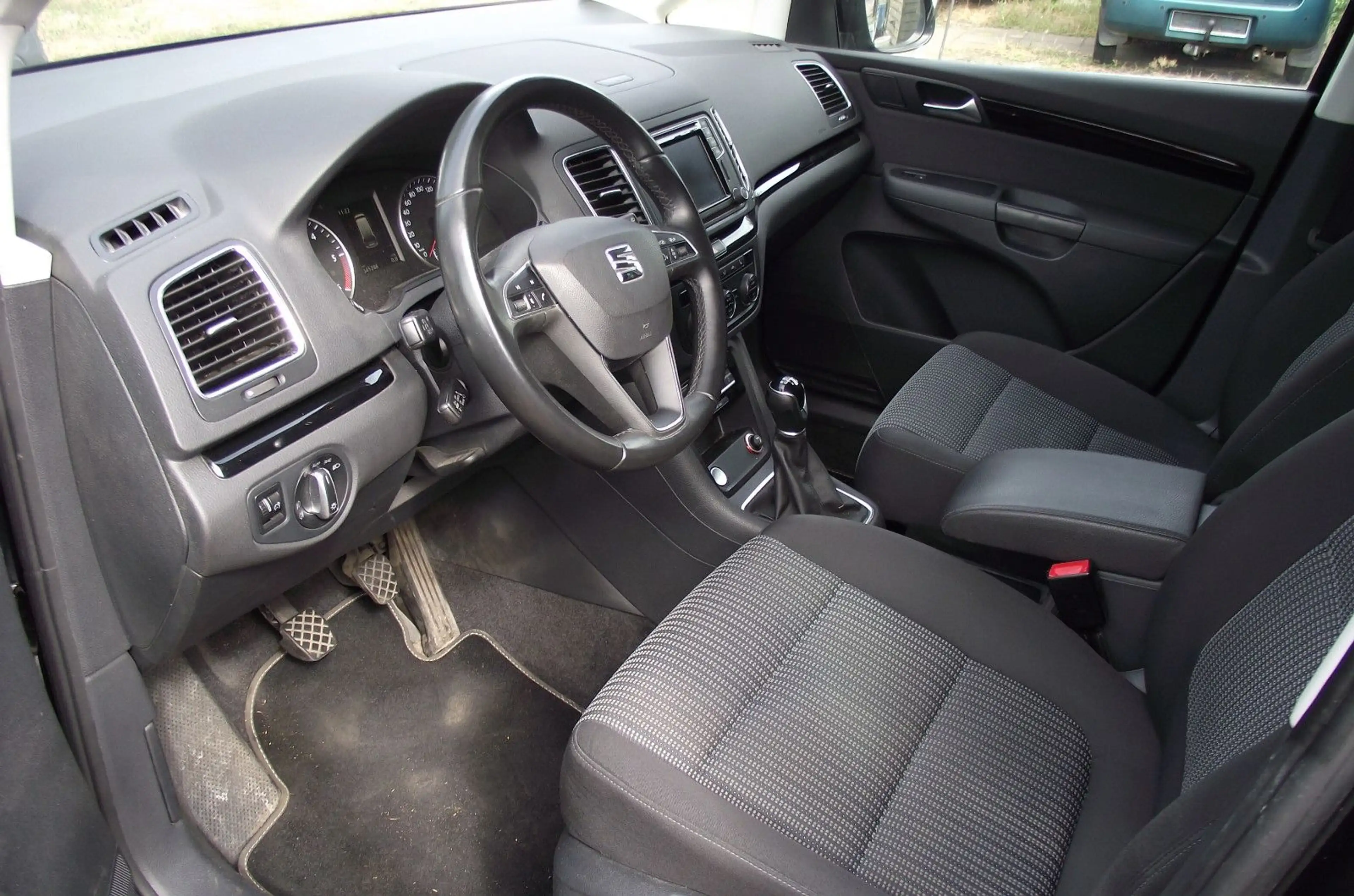 SEAT Alhambra Style  1. Hand, Navi , Sthzg , 7 Sitze — photo 7