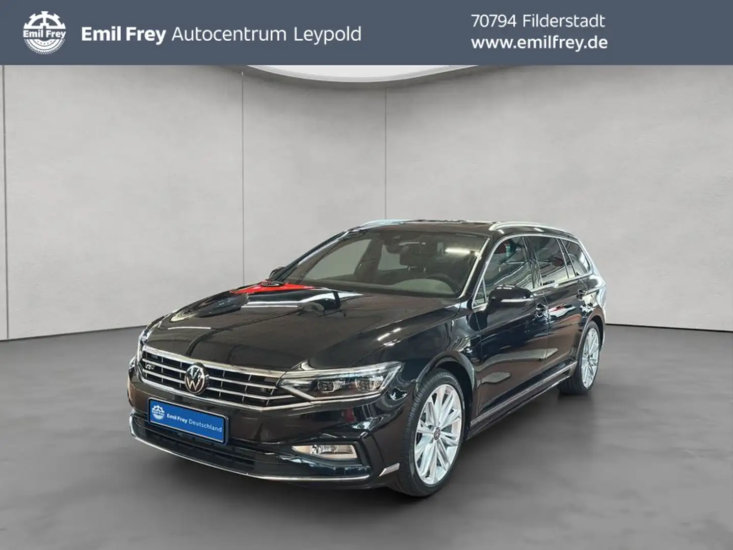 Volkswagen Passat Variant 2.0 TSI AHK Panorama Navi Schwarz - 1