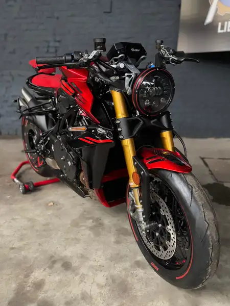 MV Agusta Rush - foto 5