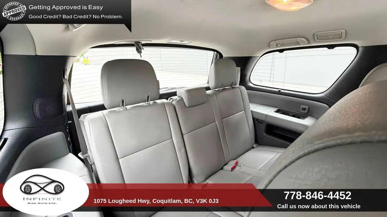 Toyota Sequoia снимка Toyota Sequoia
