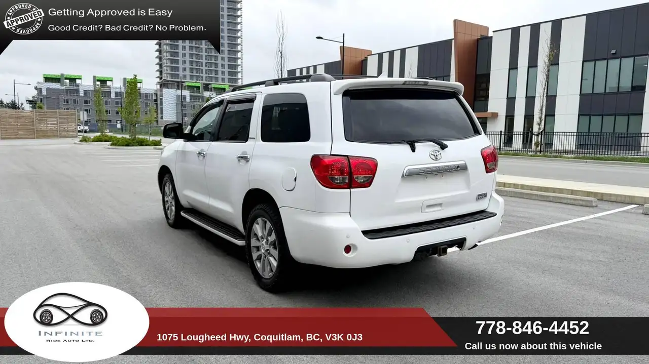 Toyota Sequoia снимка Toyota Sequoia