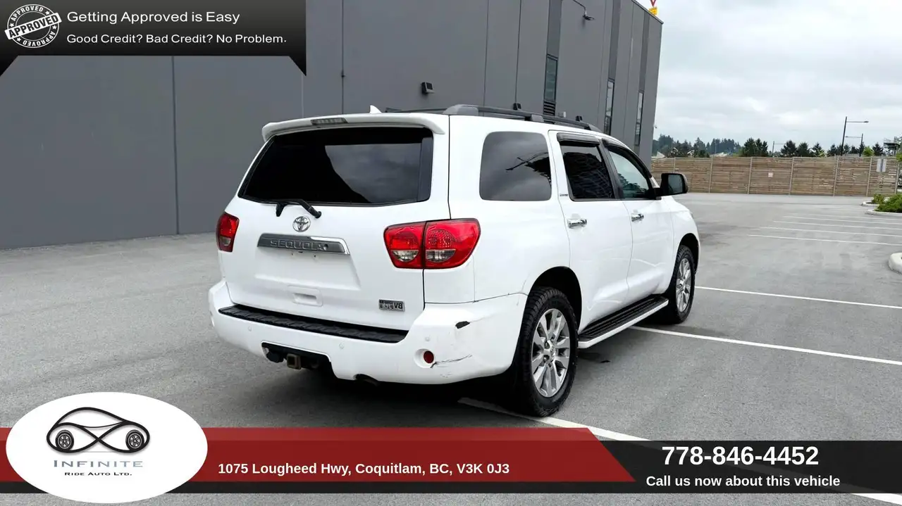 Toyota Sequoia снимка Toyota Sequoia