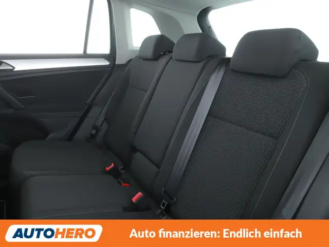 Volkswagen Tiguan view 14