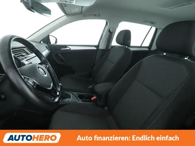 Volkswagen Tiguan view 10