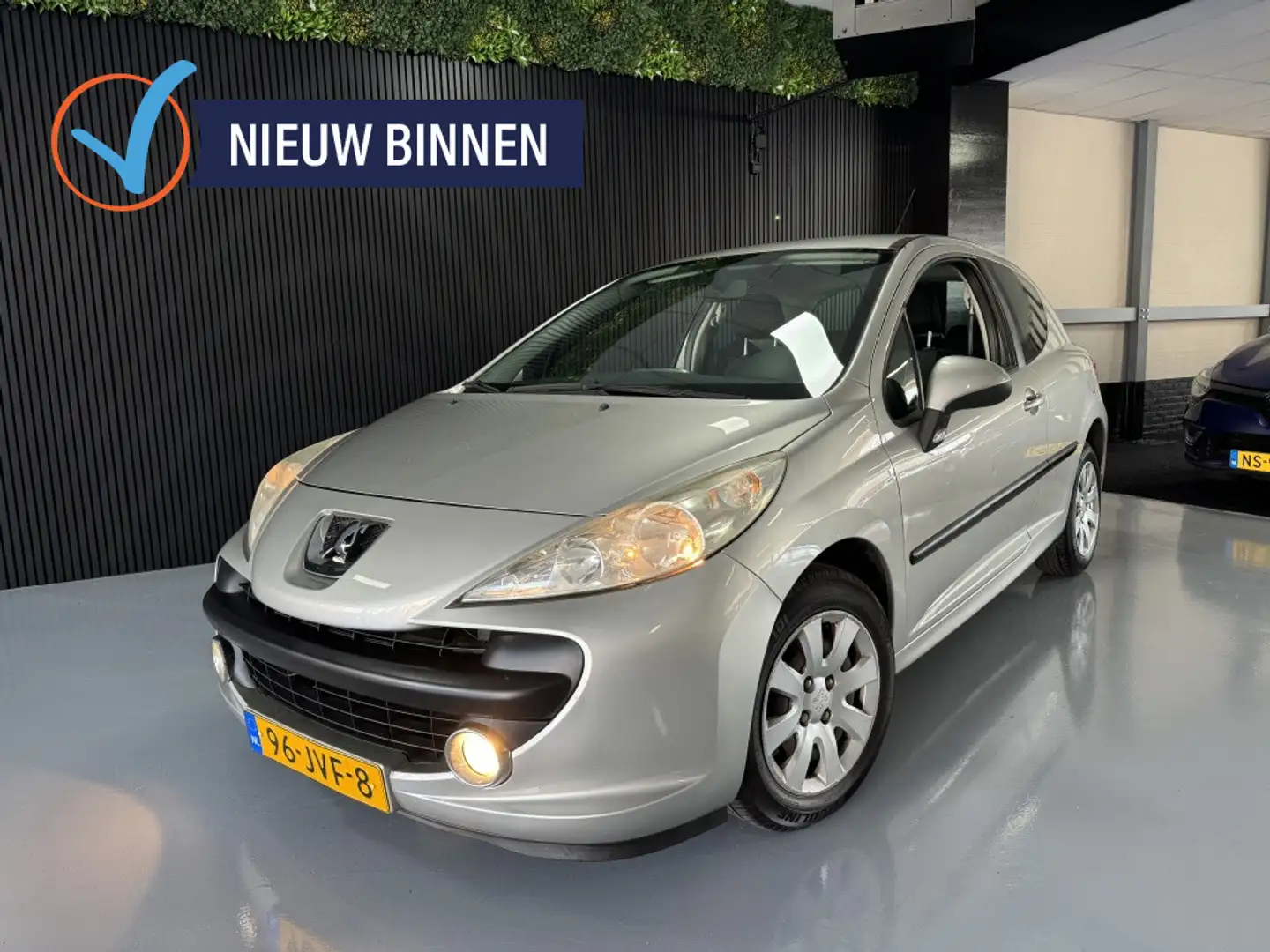 Peugeot 207 1.4 VTi Look Airco Cruise Nap Gris - 1