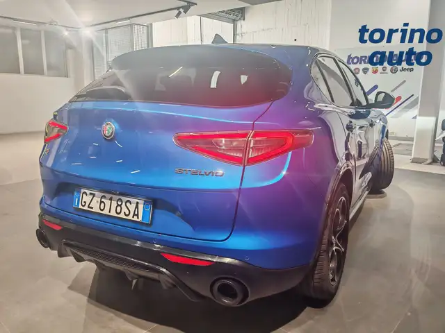 Alfa Romeo Stelvio view 5