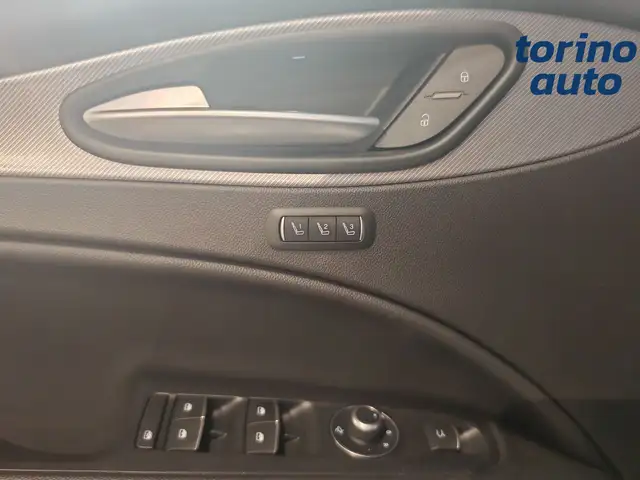 Alfa Romeo Stelvio view 15