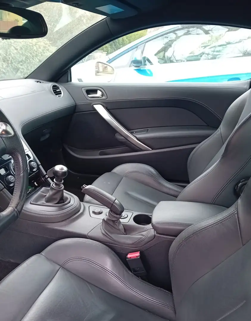 Peugeot RCZ RCZ + Pakete: Xenon, Komfort, Vollleder Weiß - 2