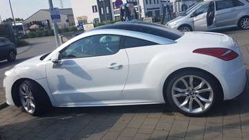 RCZ + Pakete: Xenon, Komfort, Vollleder