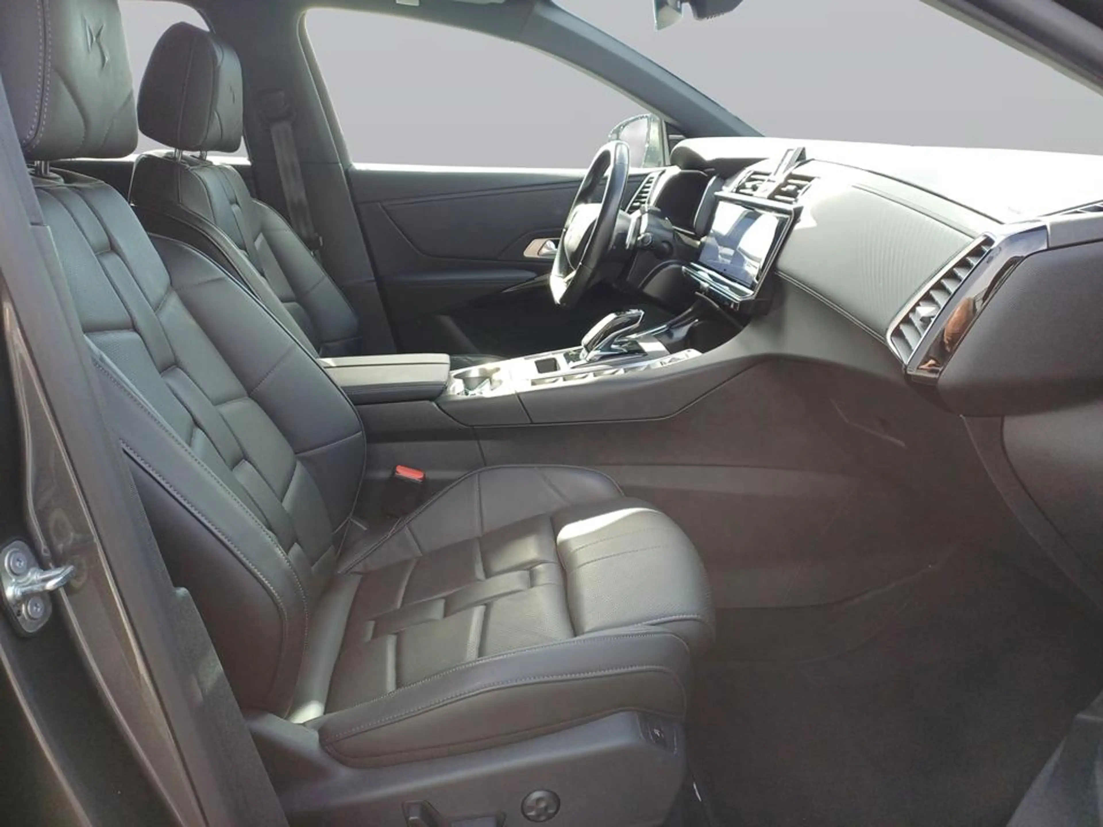 DS Automobiles DS 7 Crossback DS7 Opera — photo 10