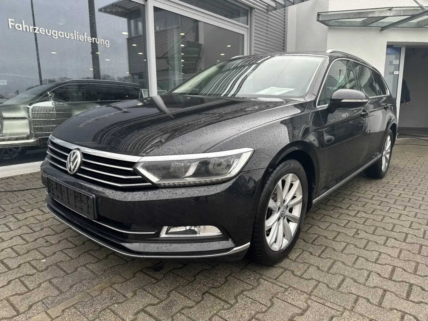 Volkswagen Passat Variant 2.0TDI Highl*LED*ALCANTARA*NAVI*17-ZOLL Nero - 2