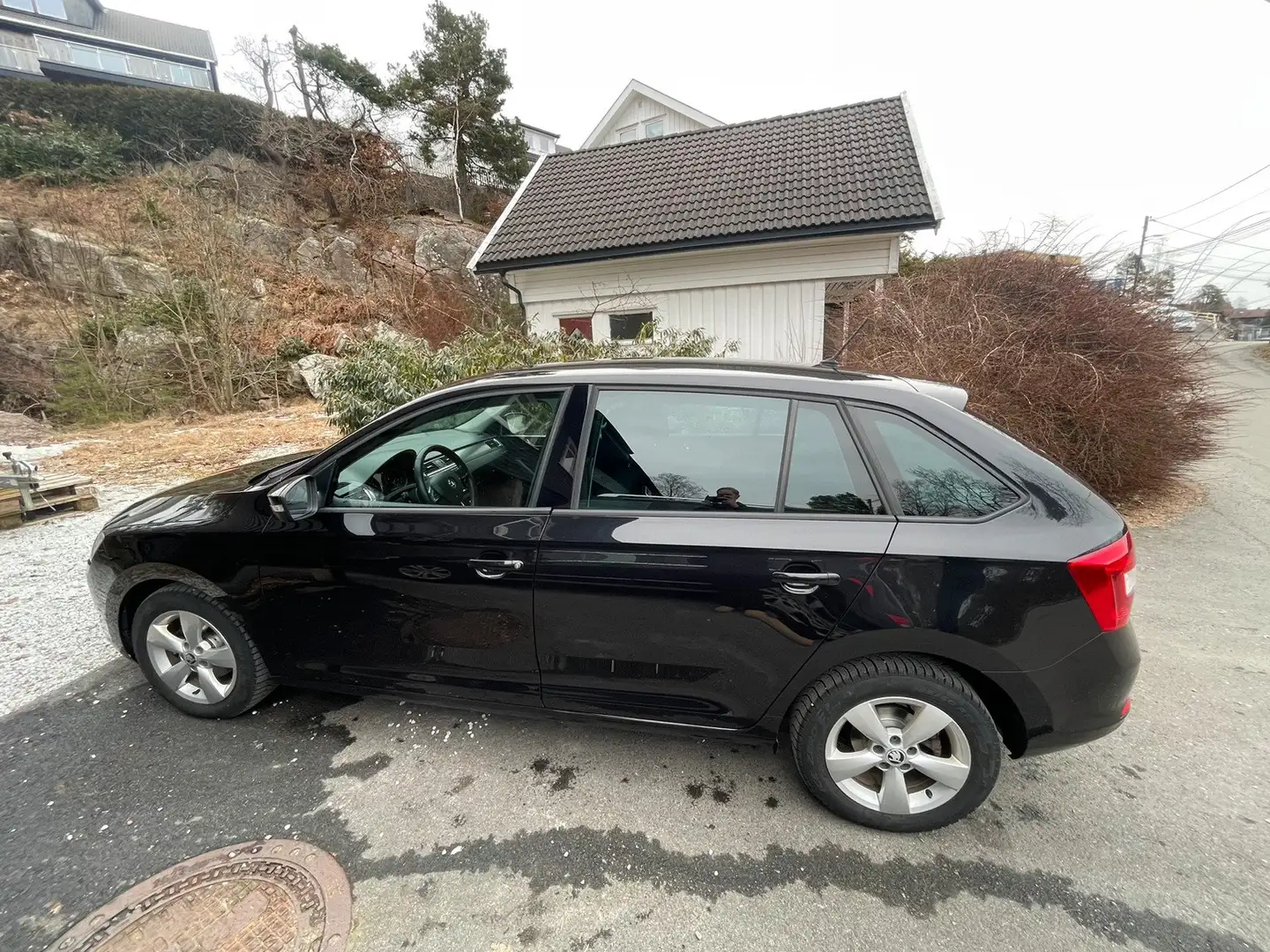 Skoda Rapid/Spaceback Rapid Spaceback 1.2 TSI DSG Drive Чорний - 2