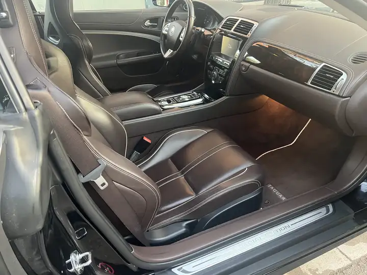 Jaguar XK 5.0 V8 Portfolio Coupé 2013, foto 5