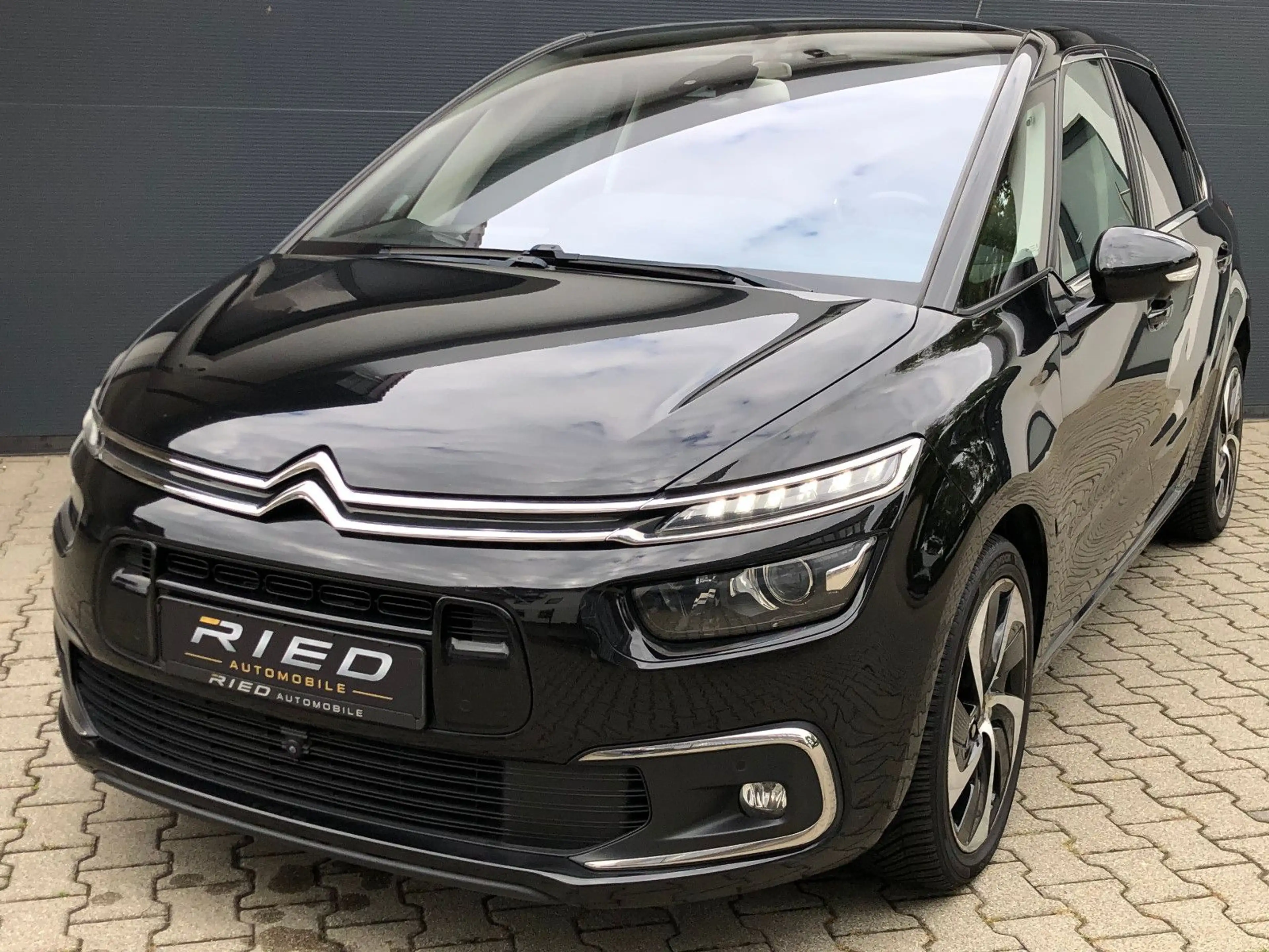 Citroen C4 Picasso /Spacetourer Shine Xenon Navi 360° Kam