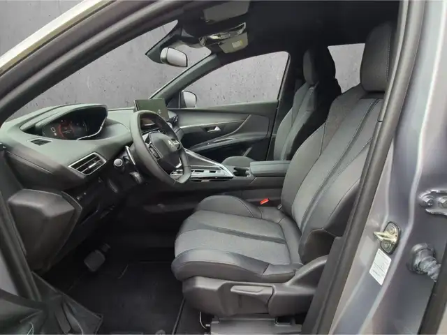 Peugeot 5008 view 9