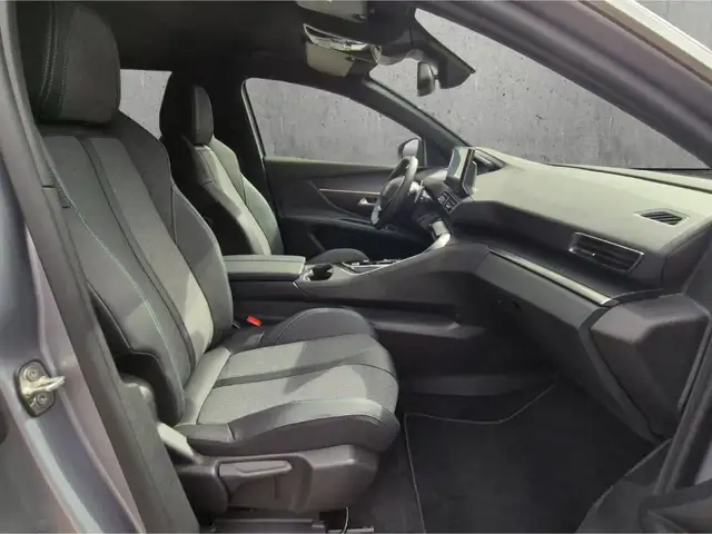 Peugeot 5008 view 13