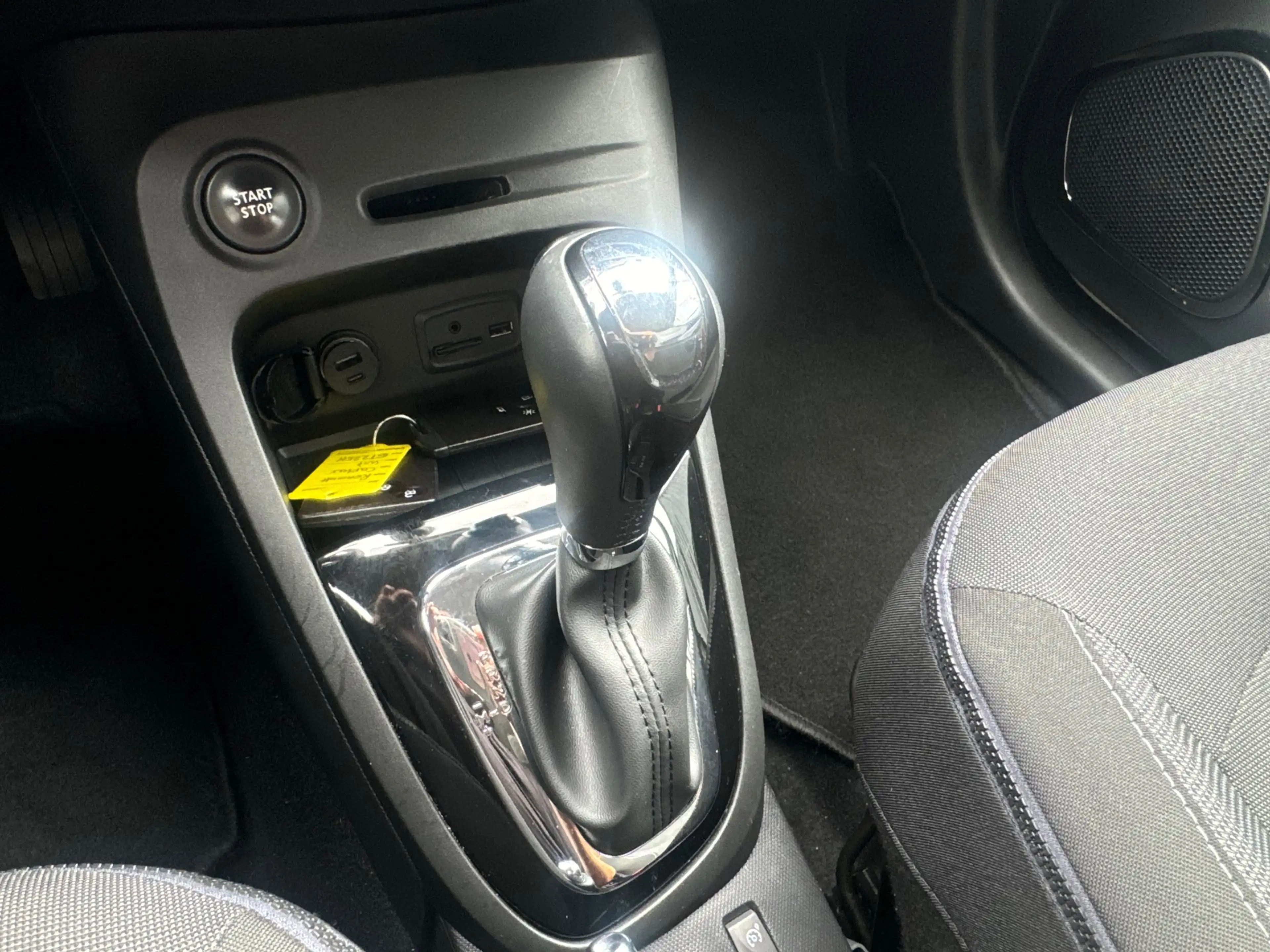 Renault Captur 1.2 TCe Dynamique | Clima | Camera | Cruise | Auto — photo 15