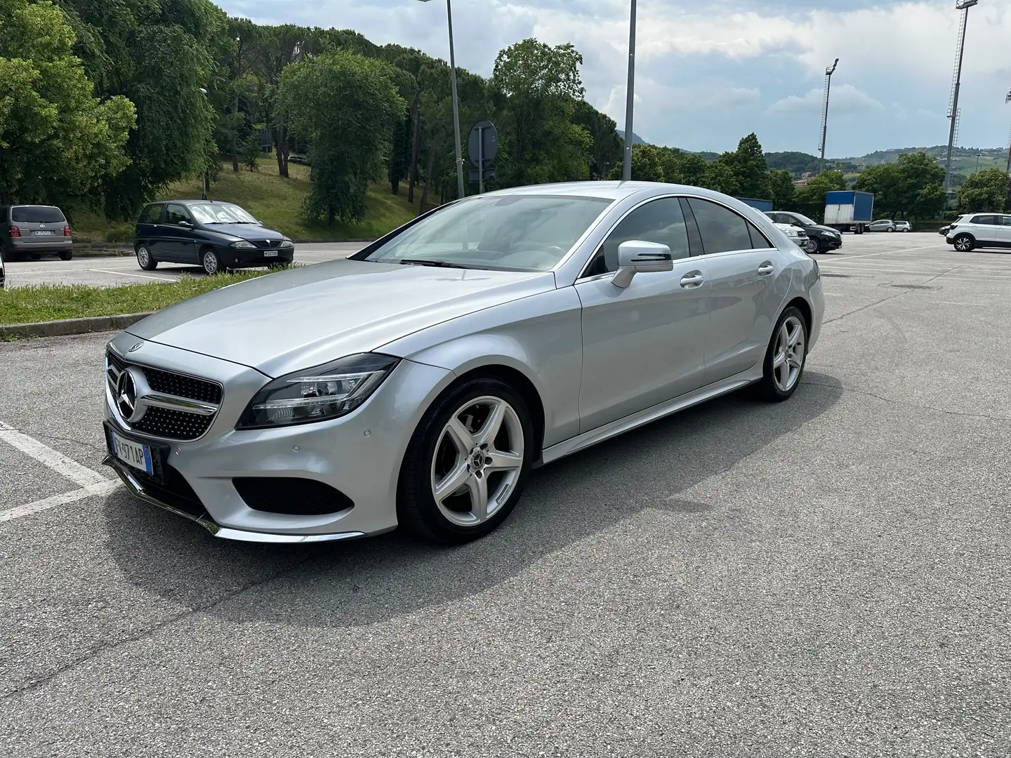 Mercedes-Benz CLS 220 CLS 220 d (bt) Premium auto Срібний - 1