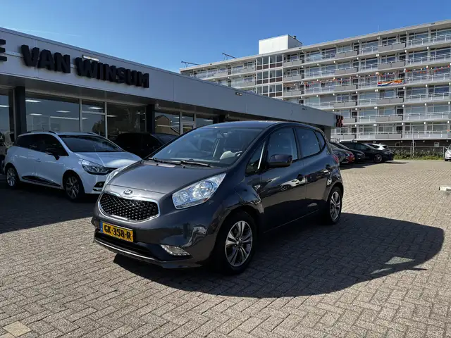 Kia Venga 1.4 CVVT First Edition Lmv Pdc Navi Acamera Airco