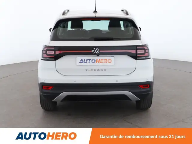 Volkswagen T-Cross view 5