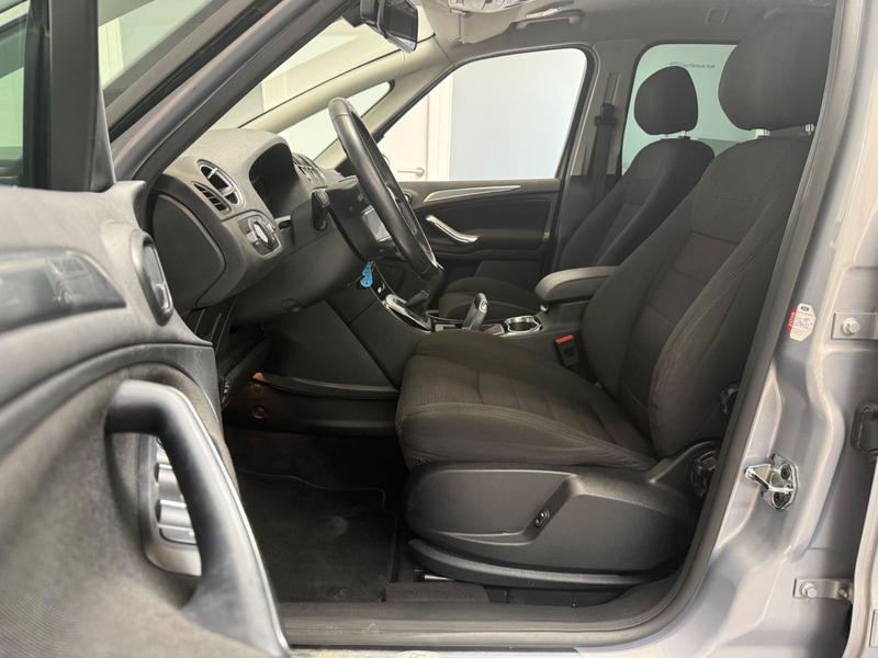 Ford S-Max 2,0 TDCi 103kW Trend PowerShift Automatik — photo 9
