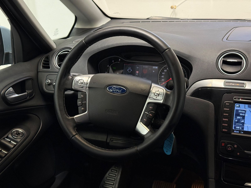 Ford S-Max 2,0 TDCi 103kW Trend PowerShift Automatik — photo 11