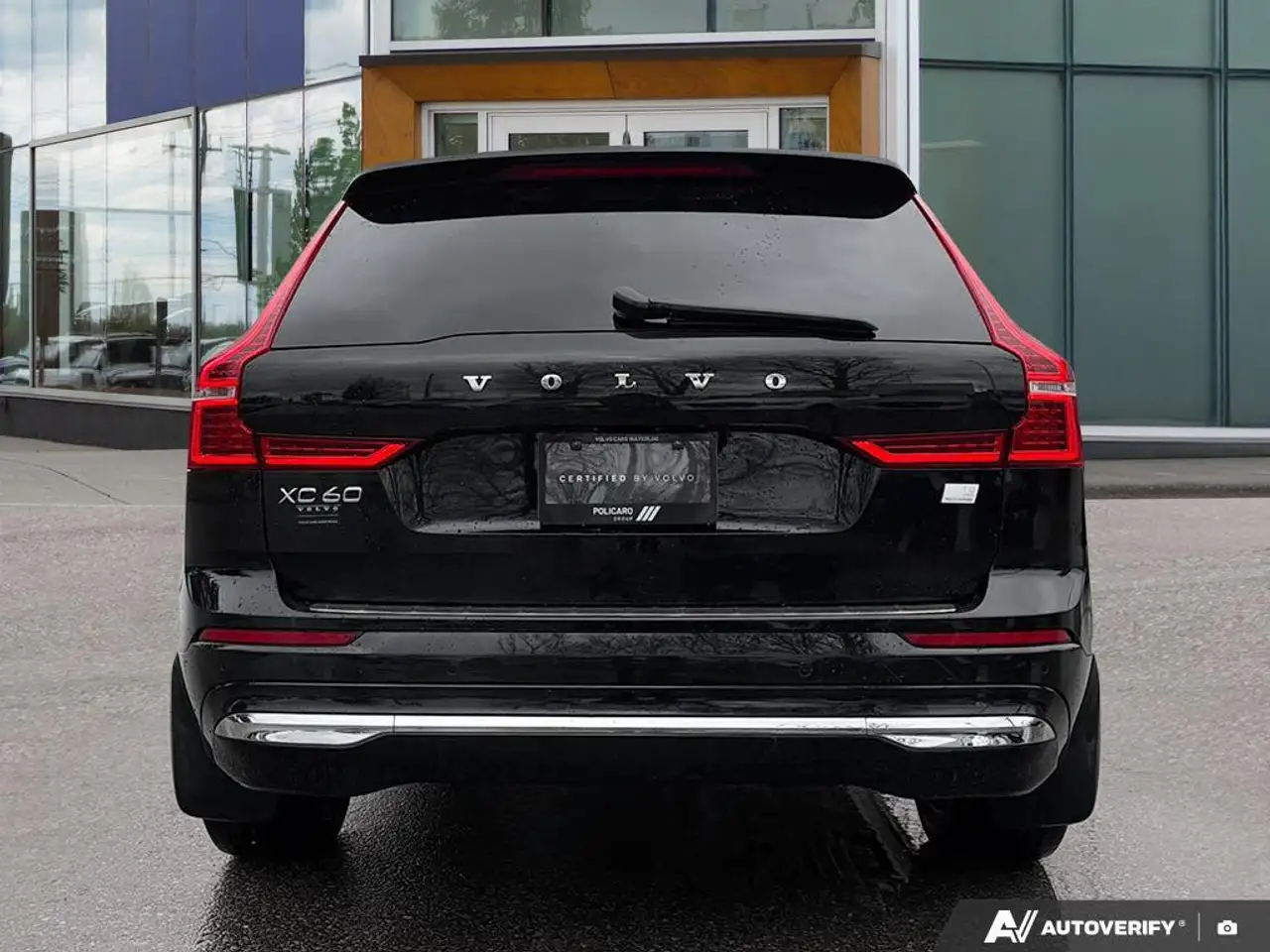 Volvo XC60 снимка Volvo XC60