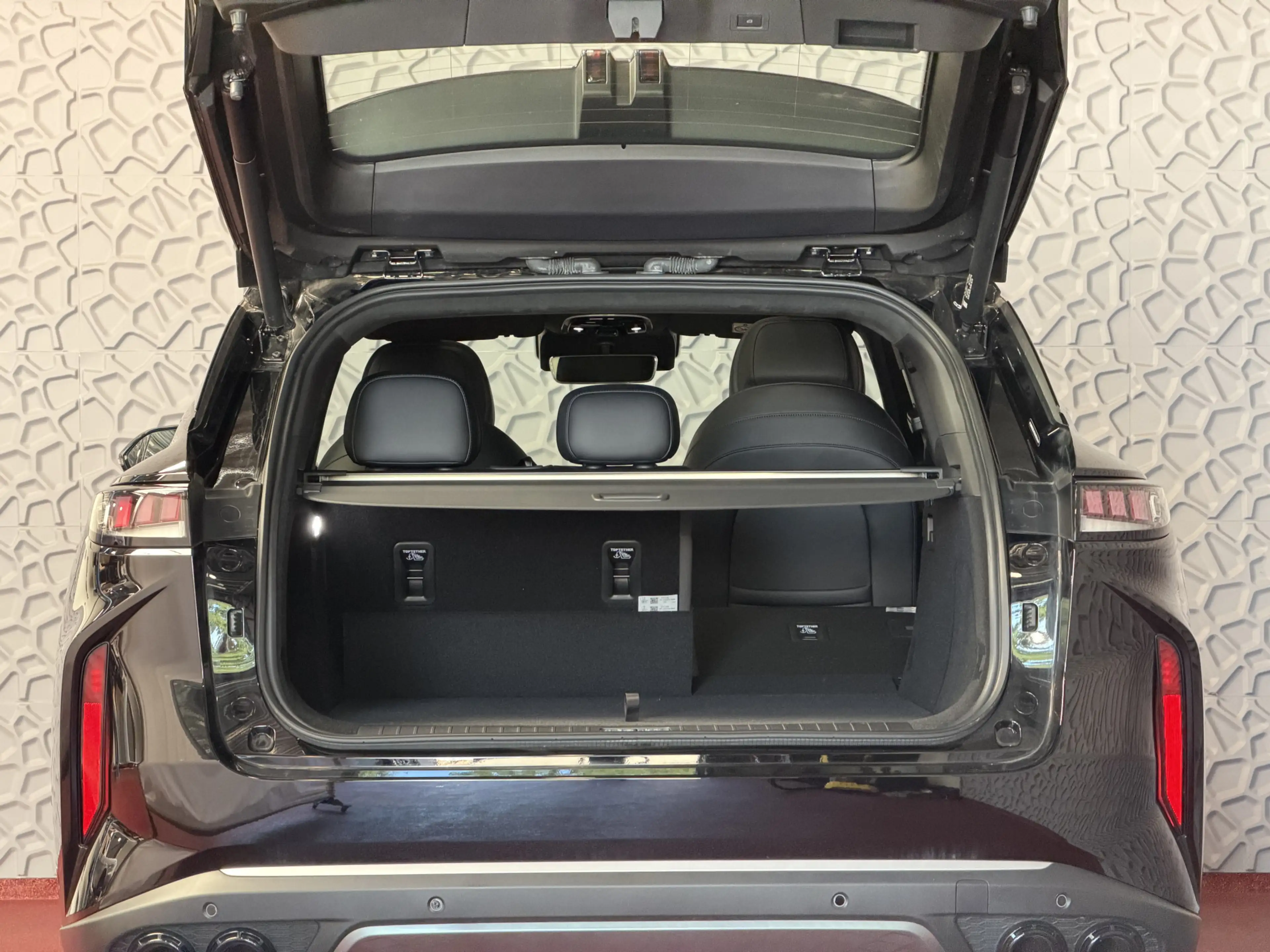 Omoda 9 OMODA 9 PREMIUM AWD 538PK MASSAGE STOEL.VERW/KOELI — photo 38