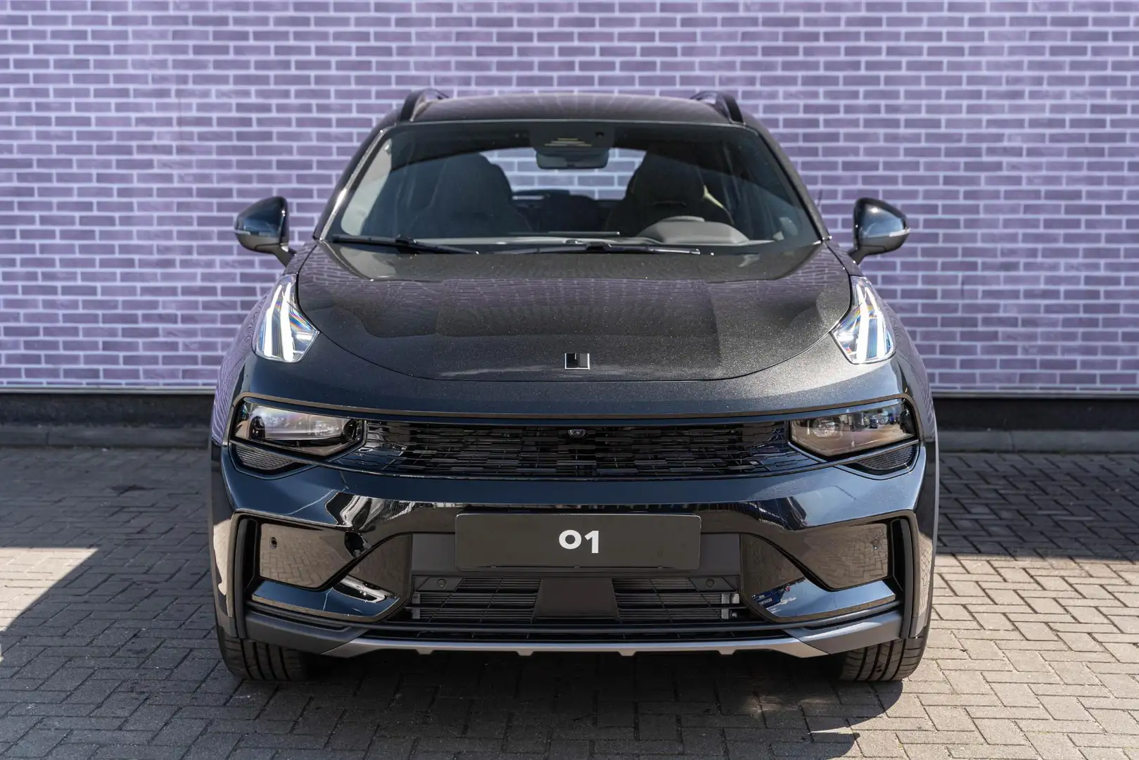 Lynk & Co 01 1.5 Core | Uit voorraad leverbaar | Gunstige fisca Schwarz - 2