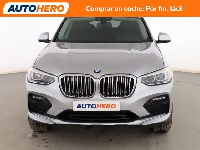 BMW X4 view 9