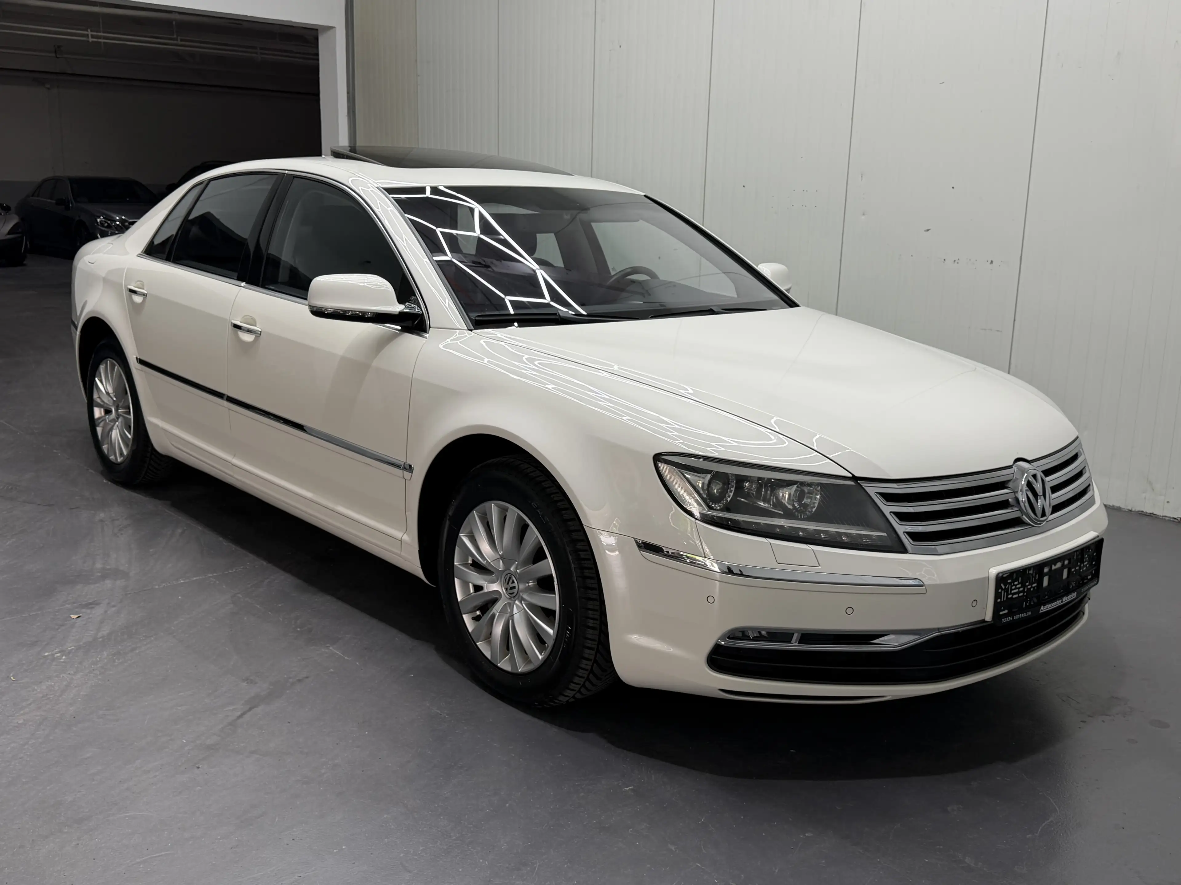 Volkswagen Phaeton V6 TDI 5-Sitzer 4Motion AHK*Dynaudio*R-Cam*Standh — photo 5