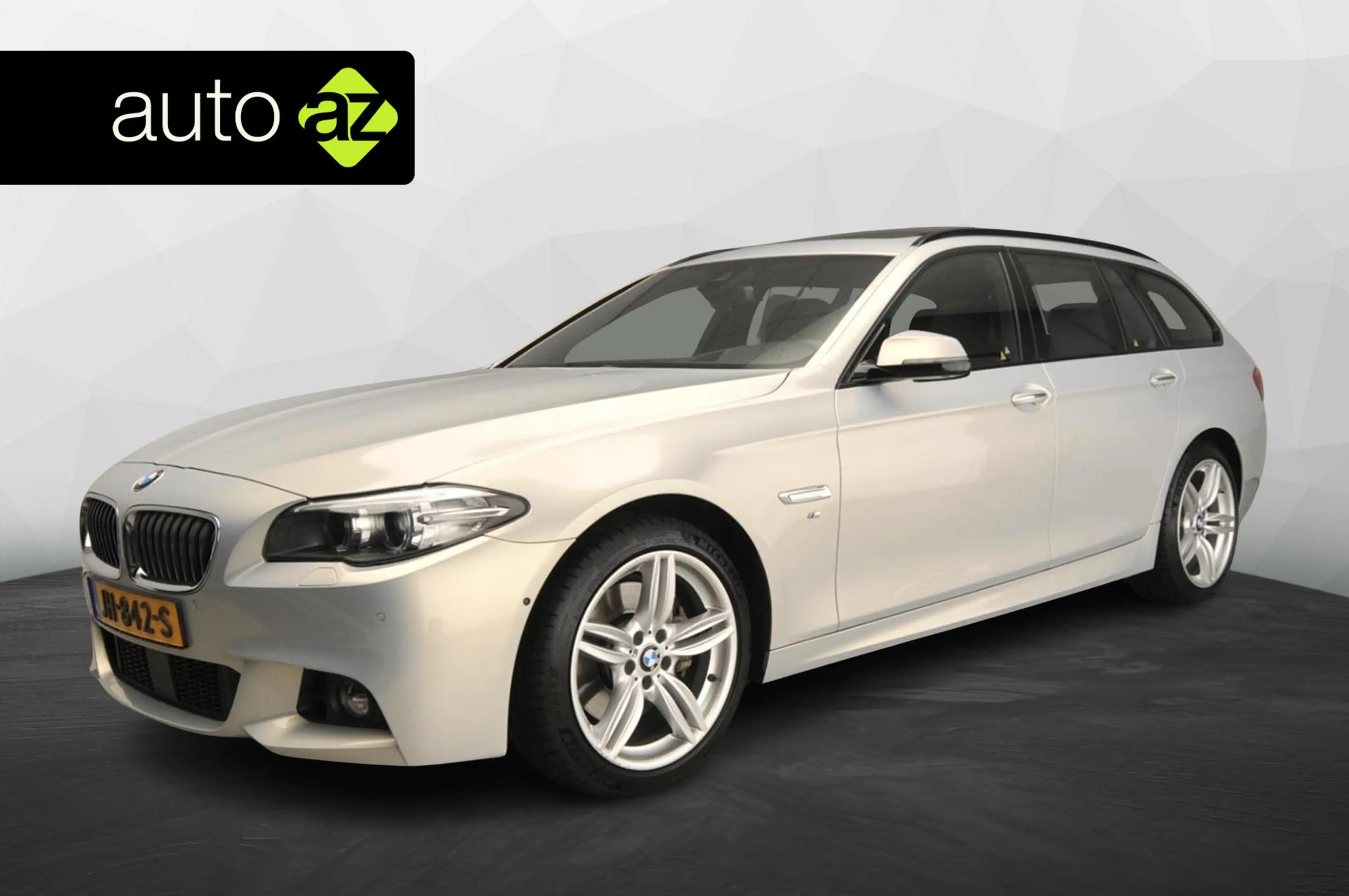BMW 528 5 Serie Touring 528i M-Sportpakket / Trekhaak / Pa